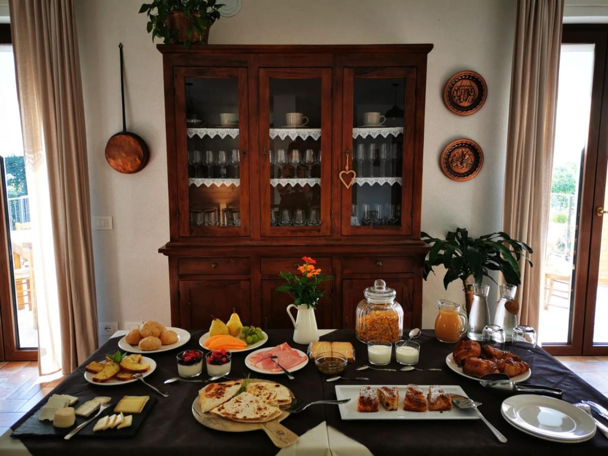 Agriturismo La Ca' D'Amelio Lessolo Kültér fotó